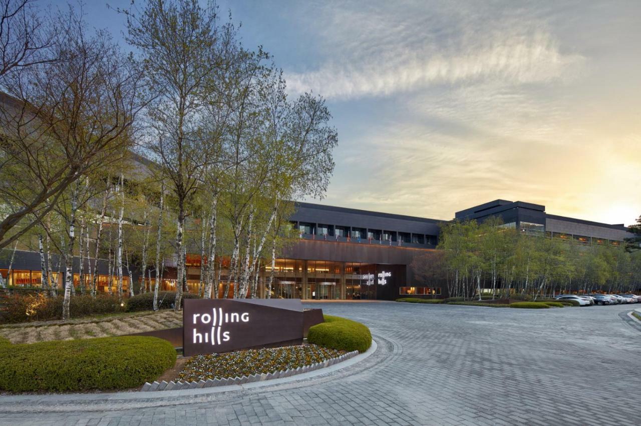 Rolling Hills Hotel Hwaseong Exterior photo